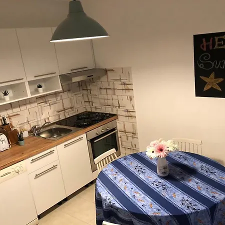 Aparment Smile With Sea View Apartment Brsec